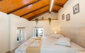 Odisseus Old Town Apartment